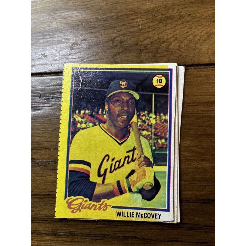 Topps Baseball 1977 -1980+ MLB Trading Cards 20 Card Lot Vintage Great Condition